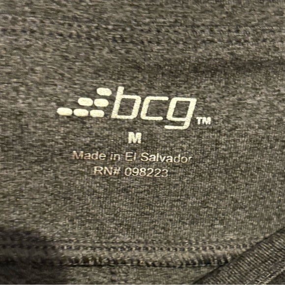 bcg Yoga pants or capris in excellent condition size medium polyester spandex - Picture 2 of 14